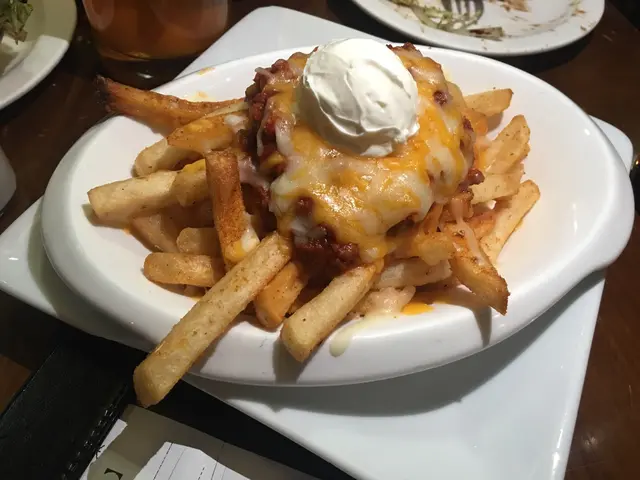 芝士肉醬薯條