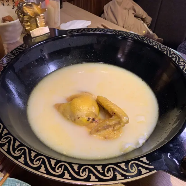 花膠鮮雞美人鍋