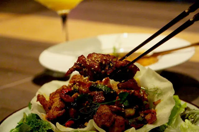 牛油果川味辣子雞