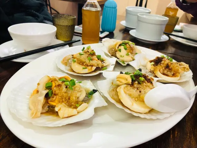 蒜蓉粉絲蒸扇貝