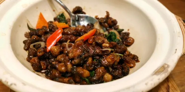 九層塔香燜海蠣