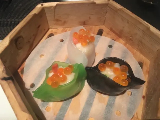 三文魚籽鳯眼餃