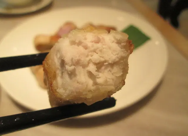 內裏粉綿，滿有芋香