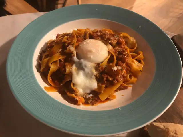 安格斯牛肉肉醬闊麵