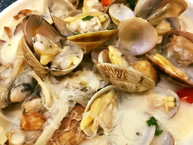 油鹽水浸活蜆