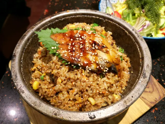 石鍋鰻魚炒飯