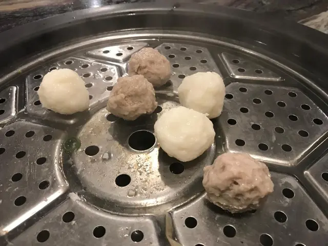 手打豬肉丸+墨魚丸