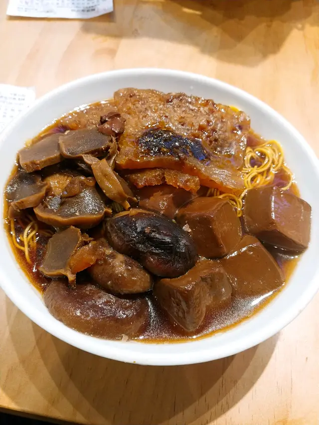 自選車仔麵 $10/餸 四餸一麵