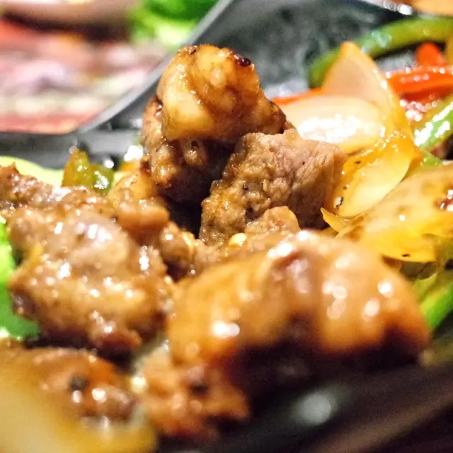 一口牛肉粒