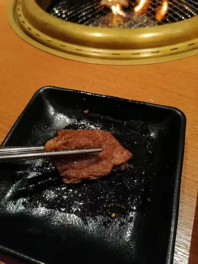 燒得剛剛好的燒肉 ^^