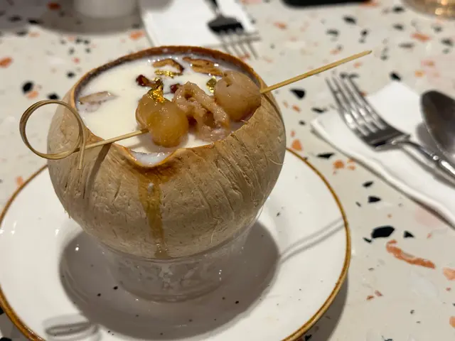 雪燕椰皇燉蛋白