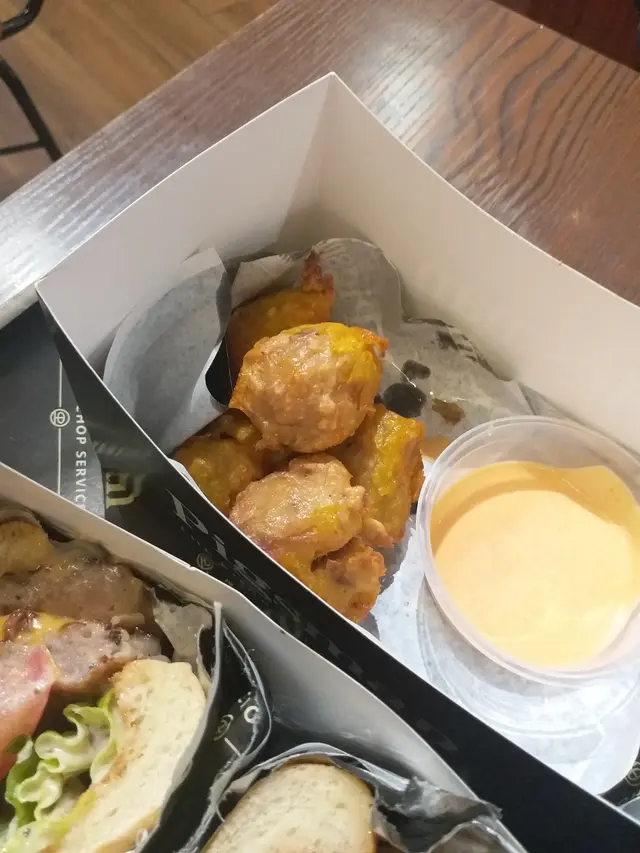 炸香菇豬肉燒賣