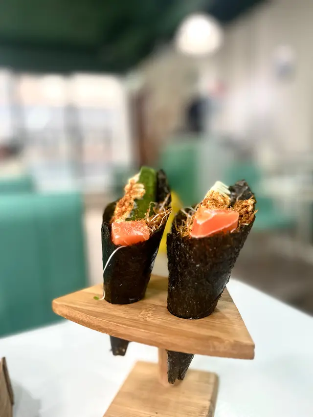 珍貴苜蓿芽手卷