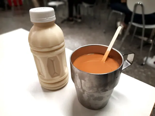 低糖有機豆漿及熱奶茶