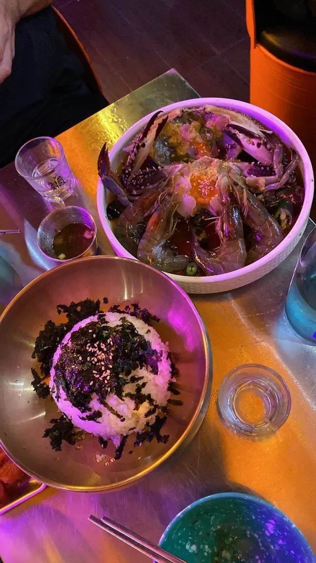 招牌醬油蟹拼盤配麻油紫菜飯