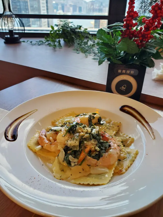 大蝦忌簾汁意大利芝士菠菜雲吞