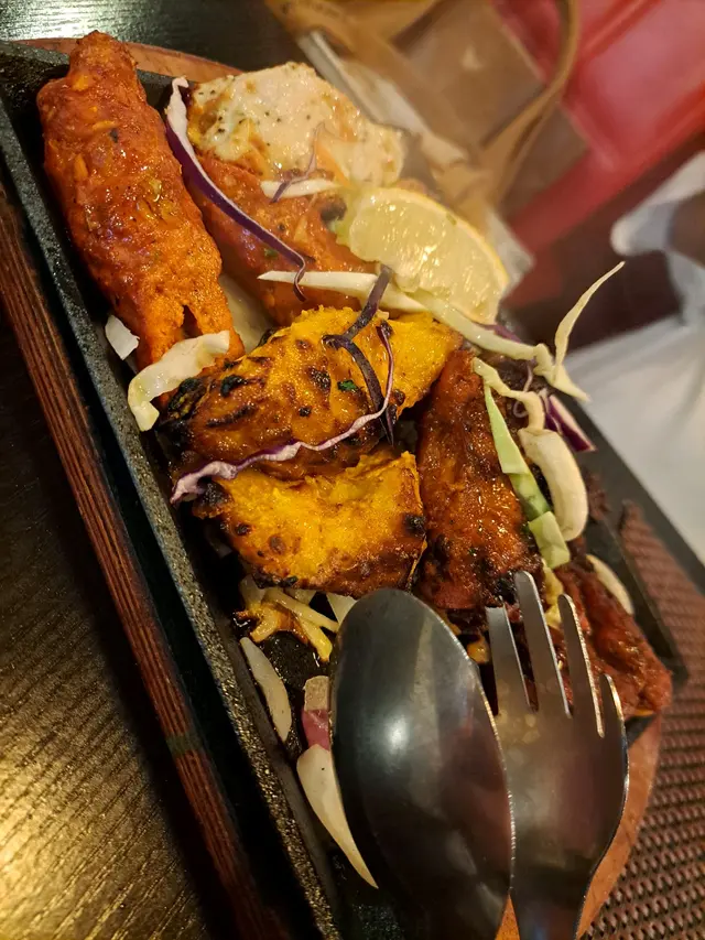 混合肉燒烤拼盤