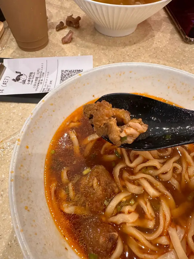 排骨酥牛骨湯麵