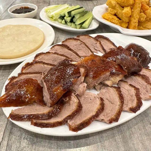 北京填鴨(半隻)