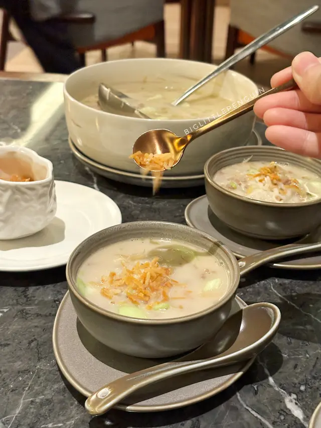 皇帝蟹脆米泡飯