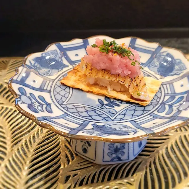 燒右口魚邊身金槍魚腩手卷