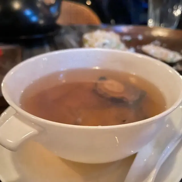 松茸鮑魚燉珍珠肉湯