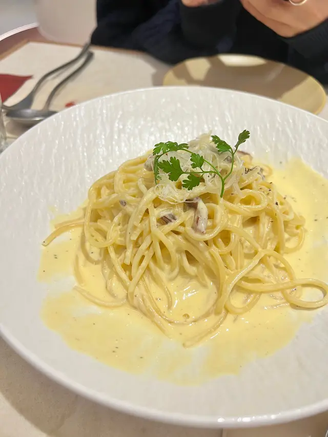 橡果黑毛豬卡邦尼意粉