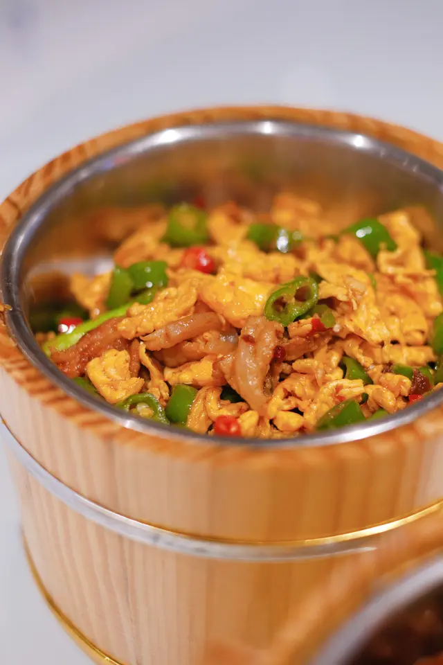 一碗香木桶飯 