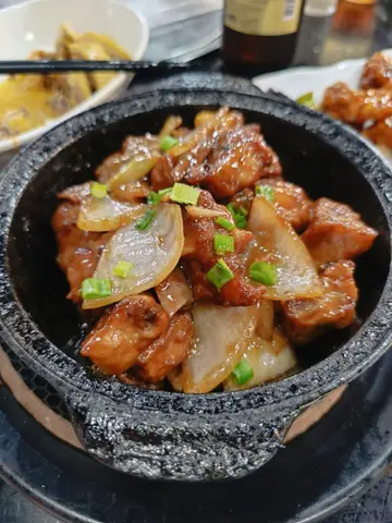 啫啫排骨煲
