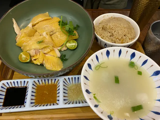 海南雞(半隻)+油飯