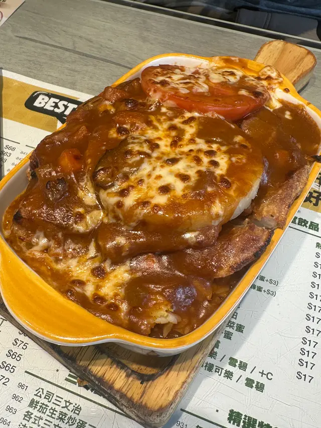 鮮茄菠蘿焗厚豬扒飯