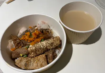HK$13 + 魚肉春卷 HK$12 + 魚皮餃 HK$12 + 牛雜 HK$12