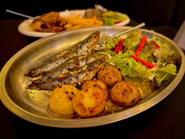 SARDINHA ASSADA