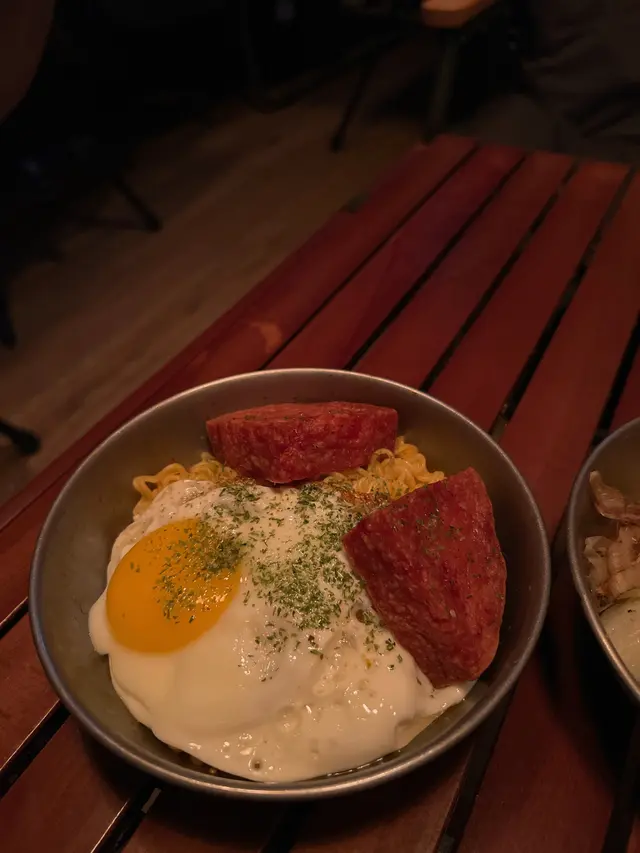 厚切餐肉蛋麻辣撈一丁