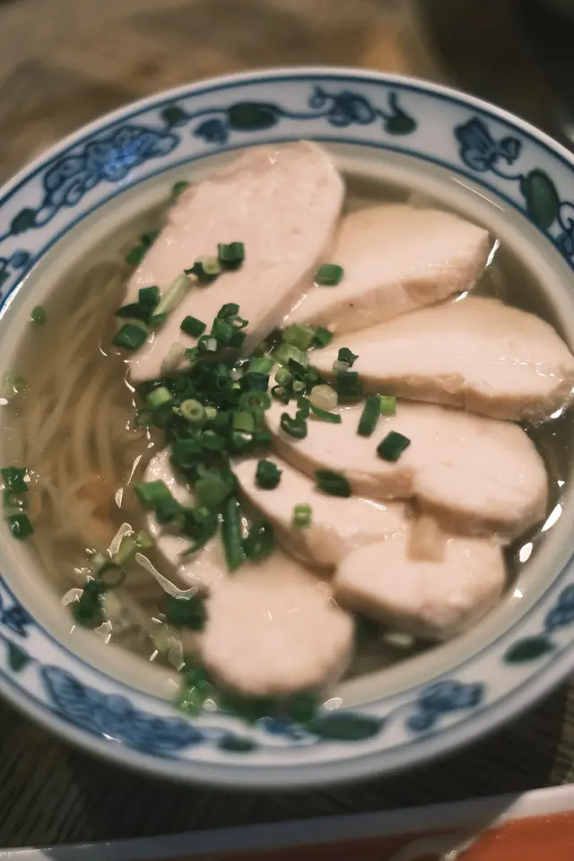 慢煮日本產雞肉稻庭烏冬