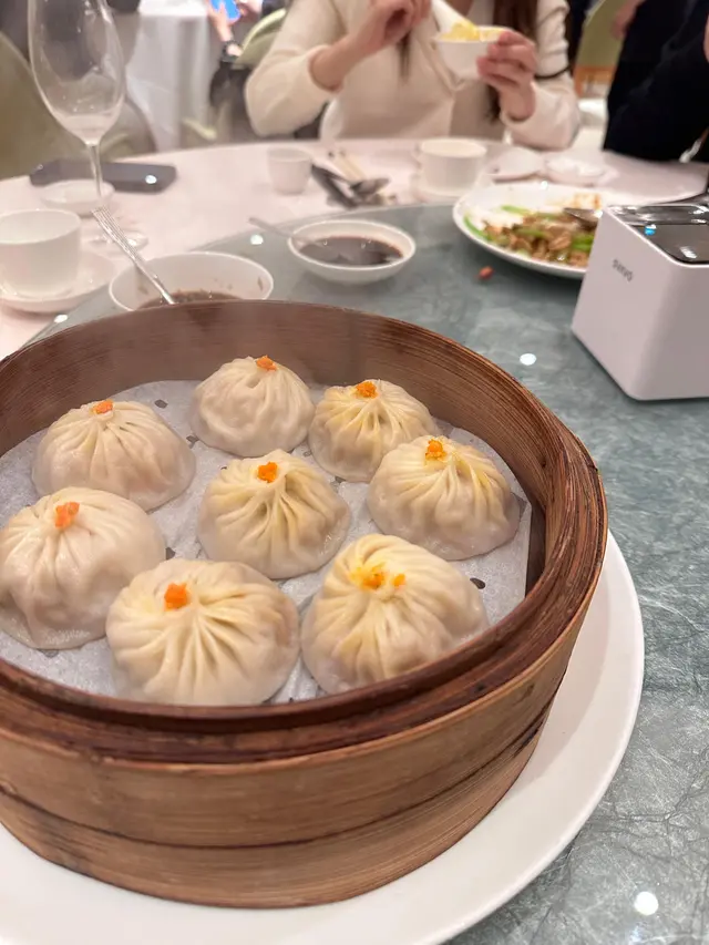 蟹粉小籠包