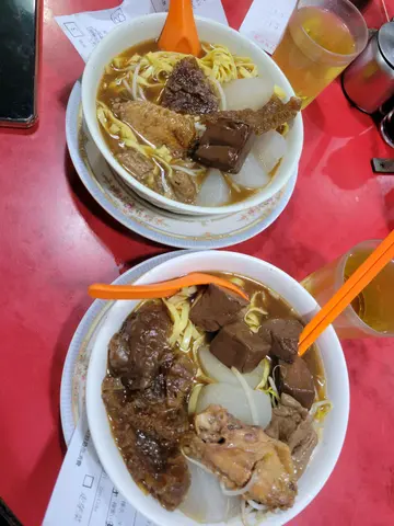 2個三餸