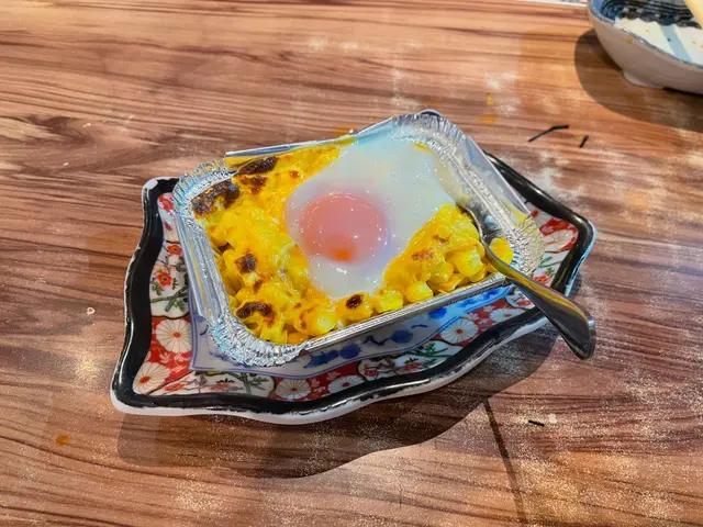 香蒜牛油芝士流心蛋栗米