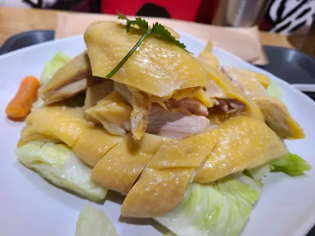 去骨海南雞半隻