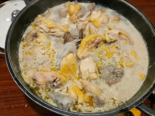 胡椒豬肚雞全隻