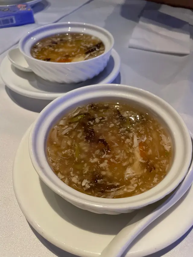 羊肚菌花膠雞蓉羹
