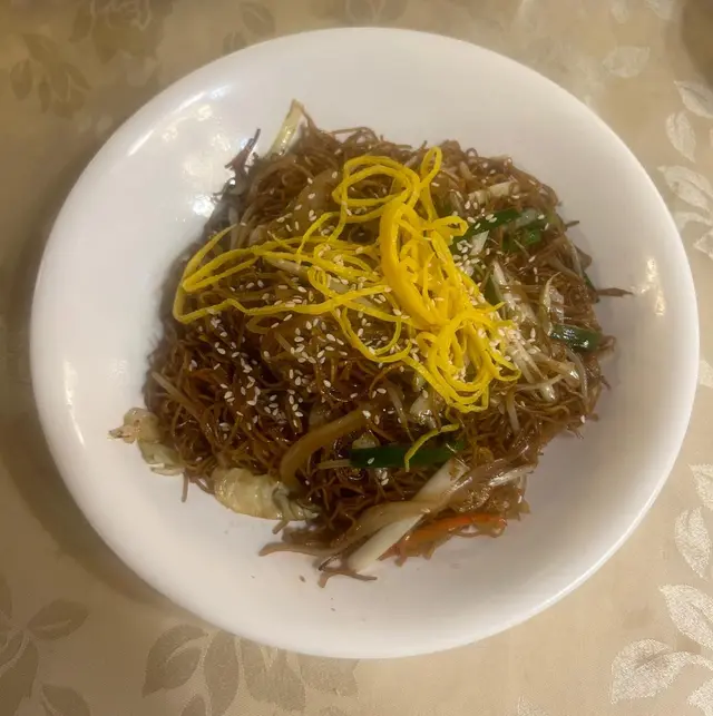 懷舊豉油皇炒麵