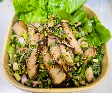 Pork  nack  salad  
