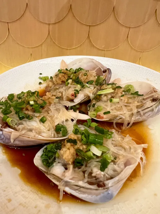 蒜蓉粉絲蒸貴妃蚌