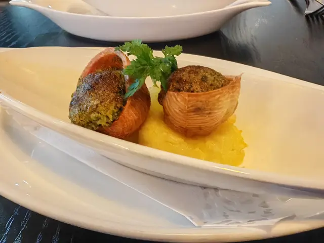 焗連殼食法國田螺