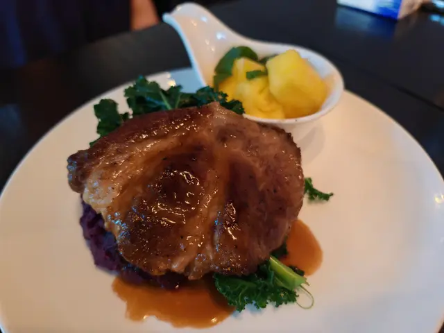 橡果級黑毛豬肉
