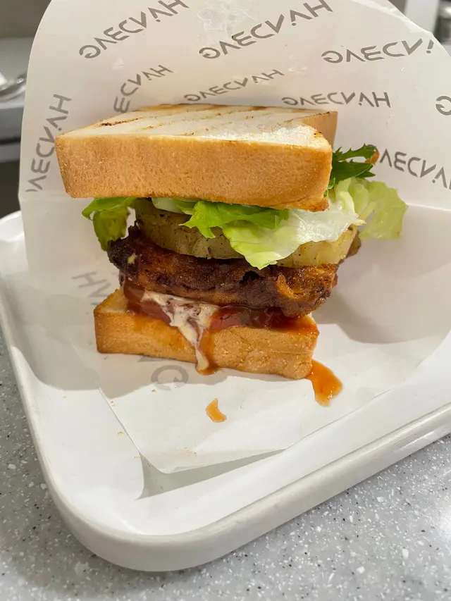 甜酸炸雞燒菠蘿三文治