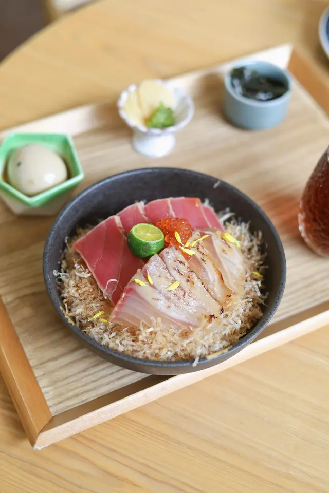 醬油漬吞拿魚茶泡飯