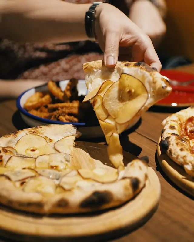 藍芝士蘋果薄餅