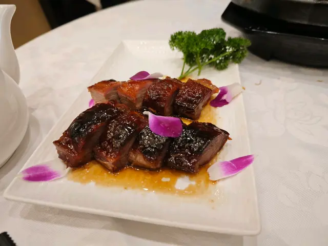 半肥瘦密汁厚切叉燒王